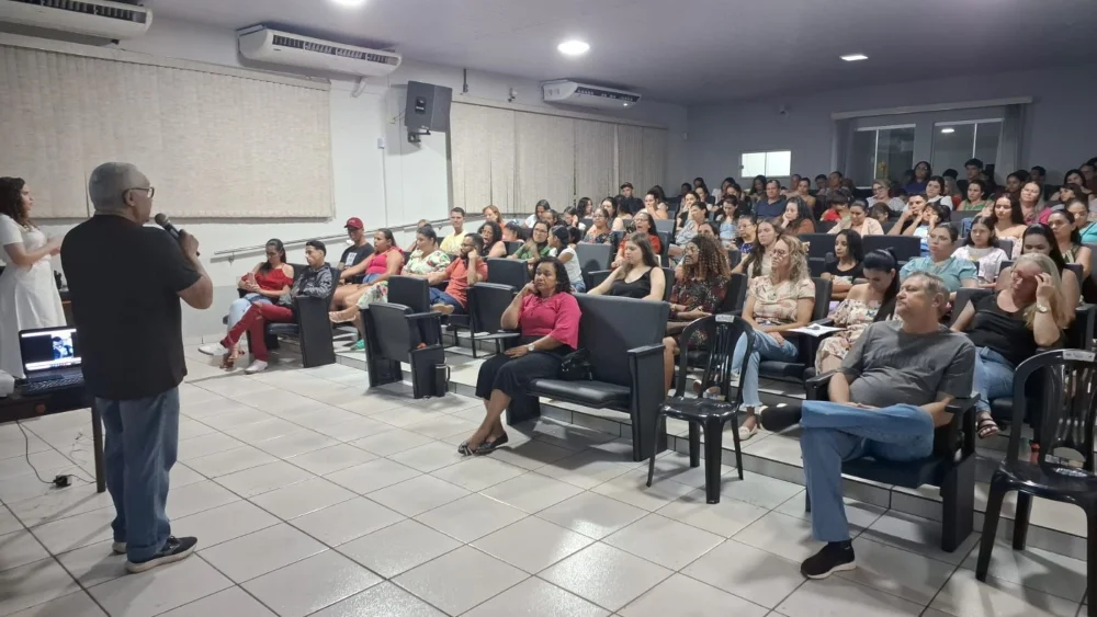 Com apoio do deputado Cássio Gois, curso de Libras forma mais de 150 pessoas em Espigão do Oeste