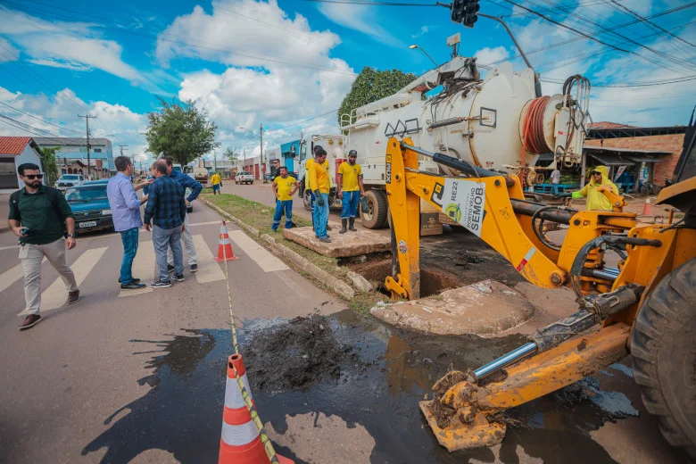 Manutenção asfáltica é executada em 9 quilômetros da RO-479, em direção ao distrito Estrela de Rondônia