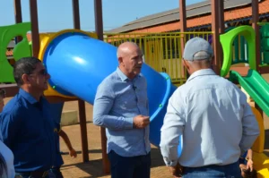 Escola Silva Jardim, em Alto Alegre dos Parecis, recebe investimentos em tecnologia e lazer com apoio do deputado Ezequiel Neiva