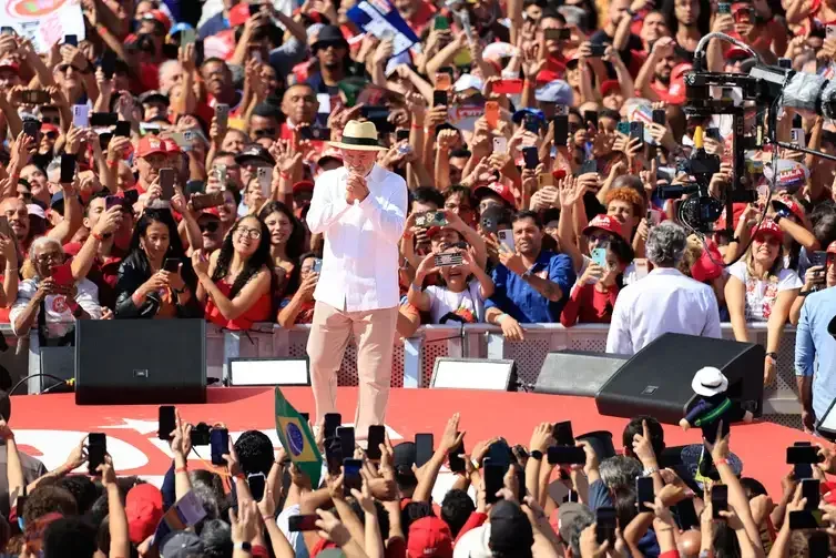 Foto: Paulo Pinto/Agencia Brasil São Paulo - 16/08/2026 - São Bernardo do Campo (SP)-16/08/2026 . Primeiro ato de campanha do presidente Lula, no estádio 1º de Maio. Foto: Paulo Pinto/Agencia Brasil